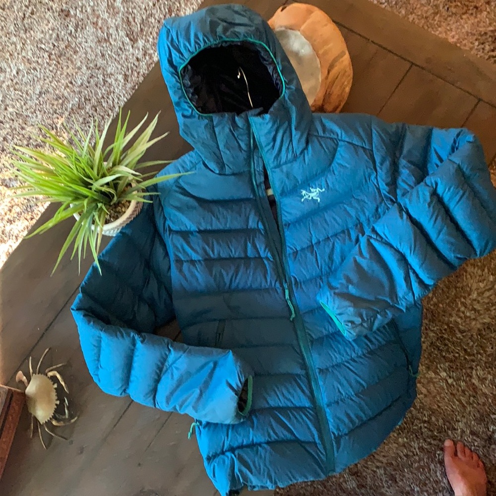 Arc’teryx teal down puffer C